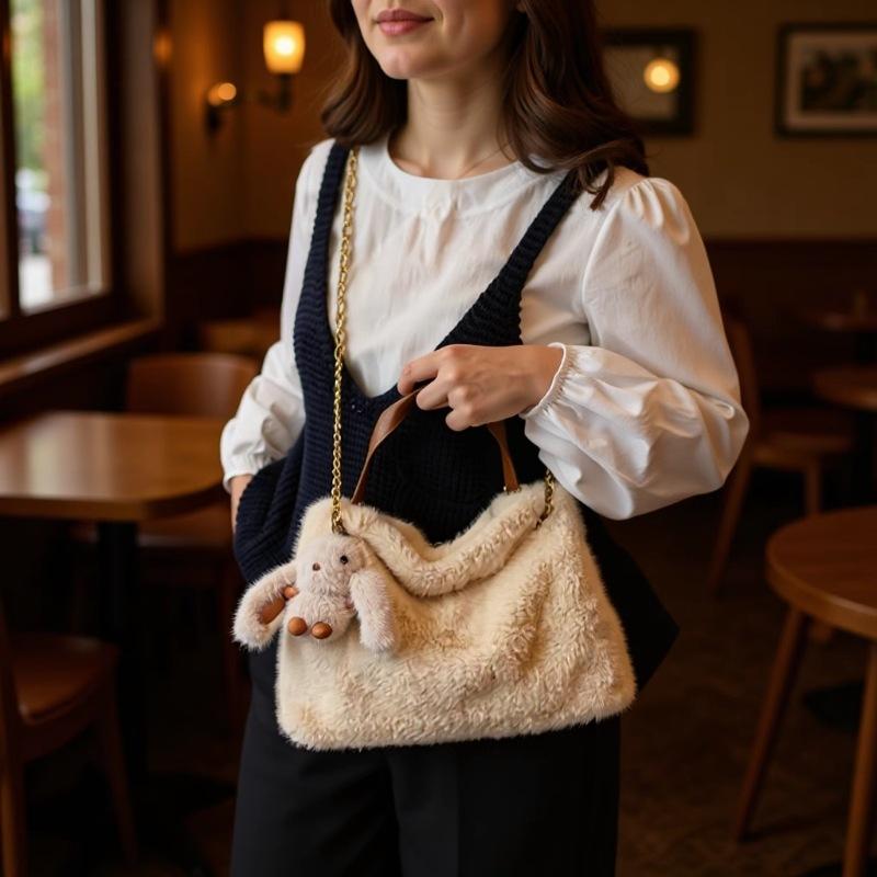 New simple and fashionable plush women's tote bag daily commuting high-grade texture shoulder messenger bag women