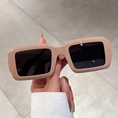 Retro Small Rectangle Punk Sunglasses for Women Fashion Vintage Men Traveling Ins Brand Design Trends Shades Eyewear