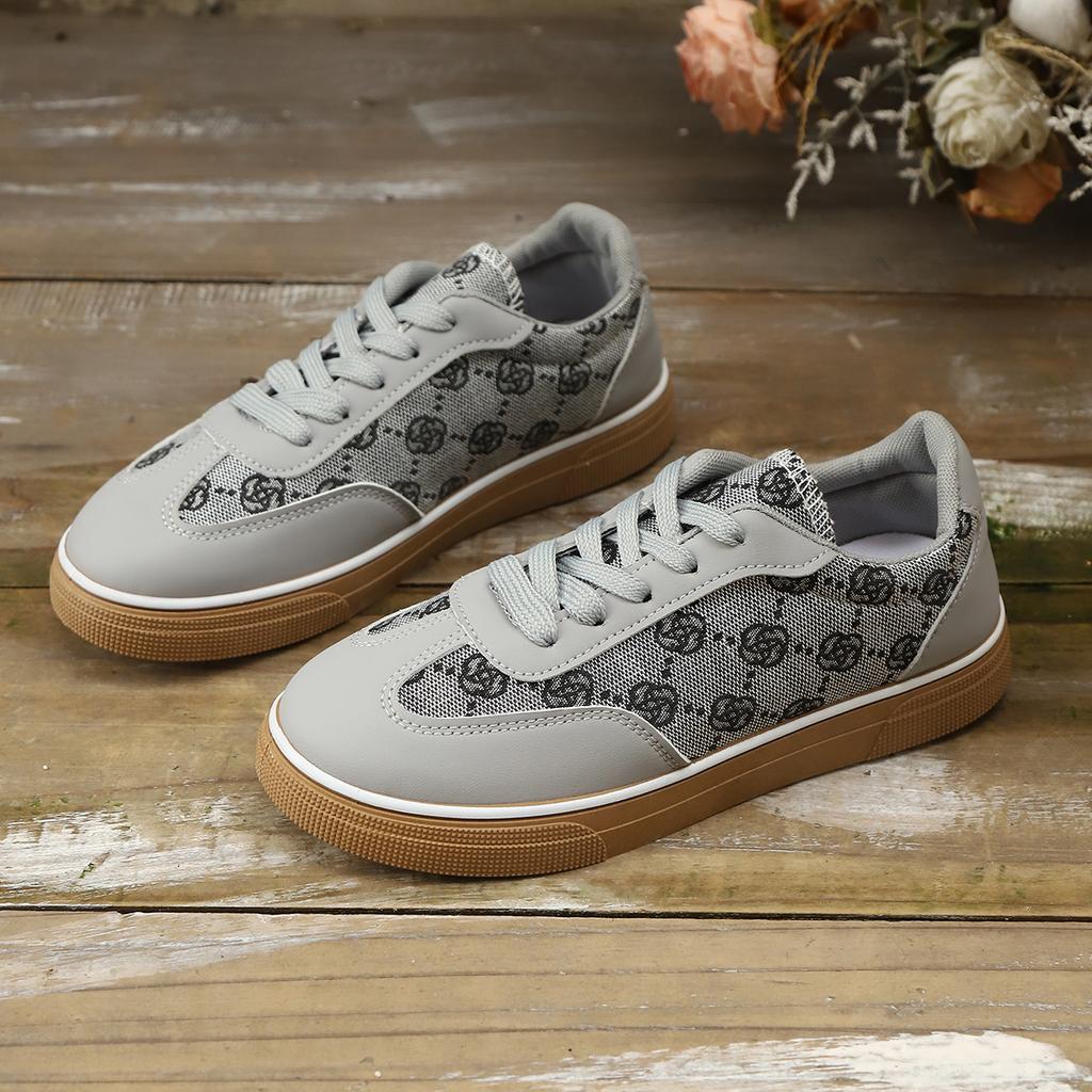 Fashion Spring and Summer Women Sneakers Designer Mouth Breathable Cross Strap Sneakers Flat Comfortable Casual Walking Shoes Womem