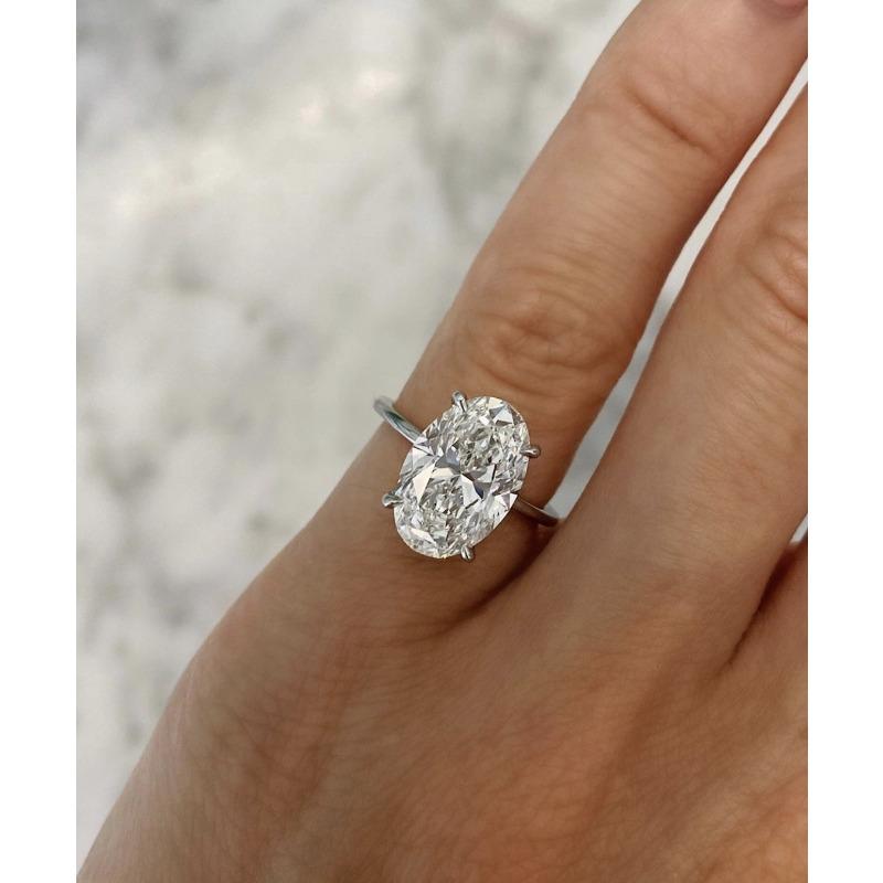 Minimalist zircon ring - handcrafted, ultra-sparkling diamond ring