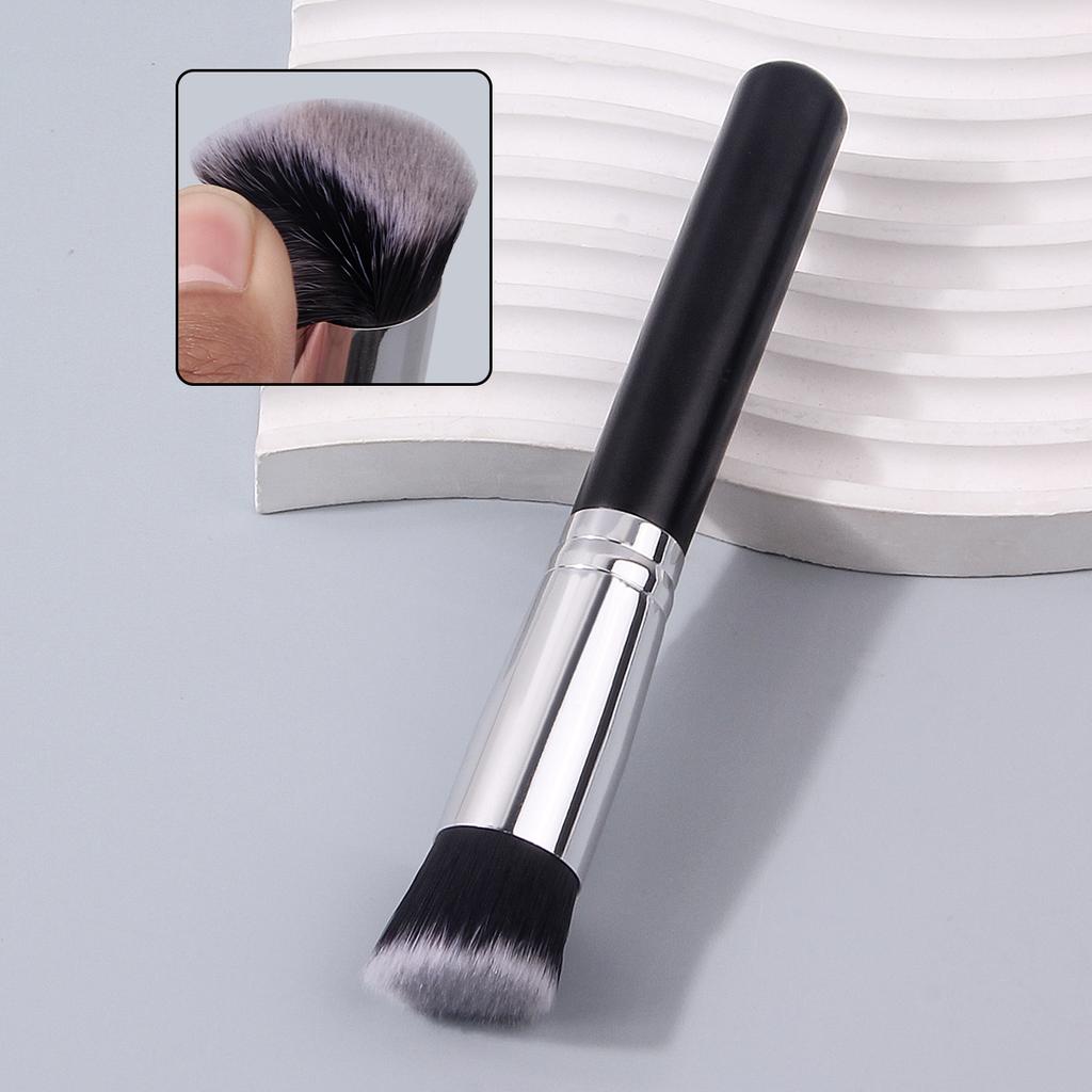 1PCS black premium Foundation Brush concealer Brush does not eat powder flat head oblique novice seamless Korean concealer