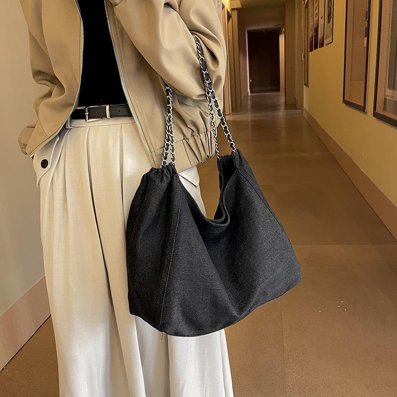 Large capacity denim bag women's lightweight new college student class shoulder bag chain tote bag