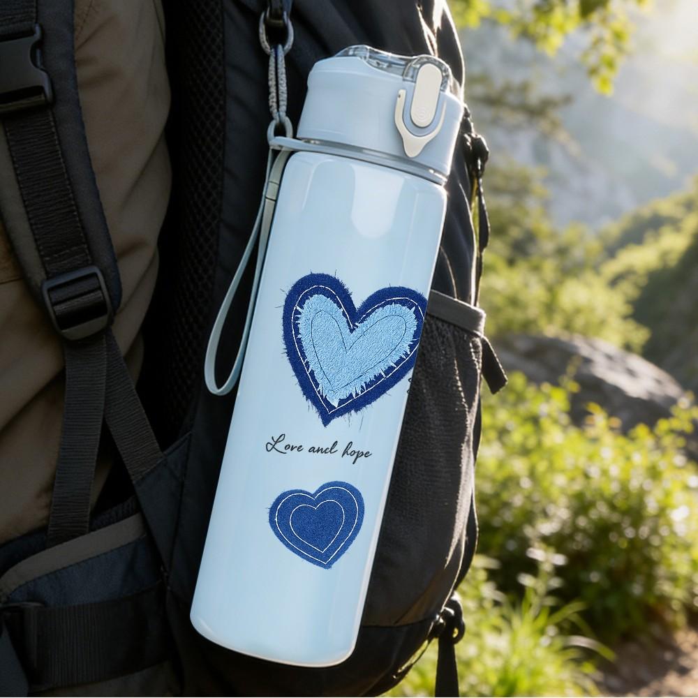 1PC Stacked Blue Pastel Heart Print 750ml Color Plastic Sports Water Bottle Leakproof Flip Straw Lid Suitable for Sports Office Home Use