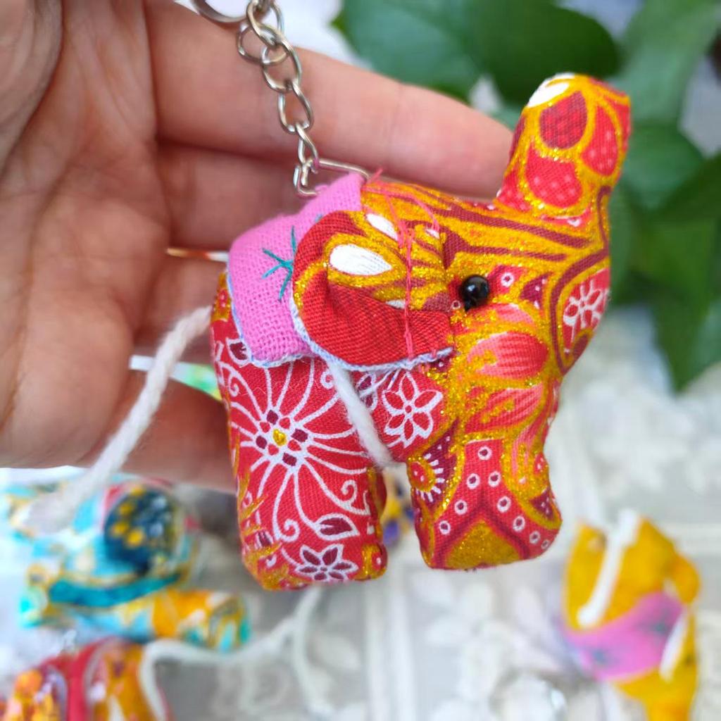 Handgefertigter Thai Floral Elefant Schlüsselanhänger - Kleiner Taschenanhänger Souvenir