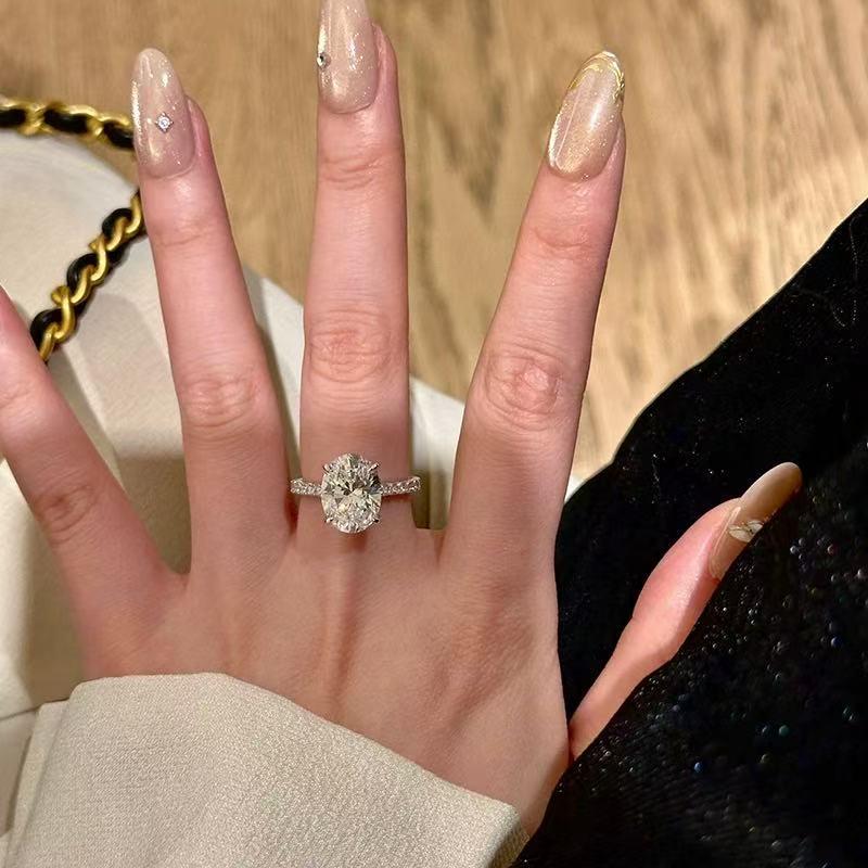 European Fashion 3-Carat Moissanite Egg-Shaped Dove Ring for Women