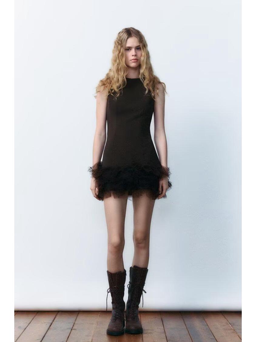 

Женская мода 2024 года: Платье-футляр из шелка в европейском и американском стиле - Приталенное, с круглым вырезом, без рукавов Large