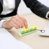 Portachiavi Tastiera LED Giocattoli Fidget Clicker di Cristallo Giocattolo Sensoriale Per Alleviare lo Stress Portachiavi Tastiera Gadget Fidget Per Adulti Bambini