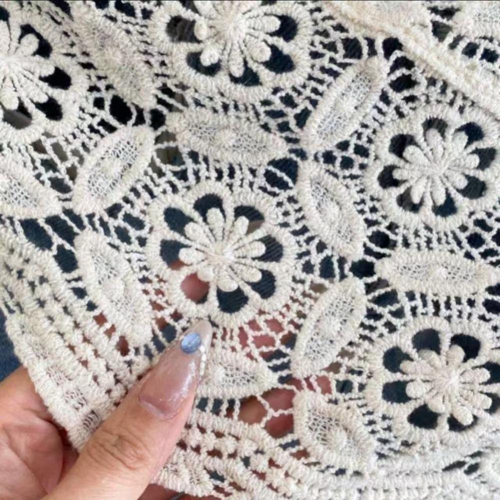 Ausgeschnittenes Furz-Vorhang-Spitzenbesatz-Schürzen-Wickelrock Trendiger Hüftvorhang Sommer