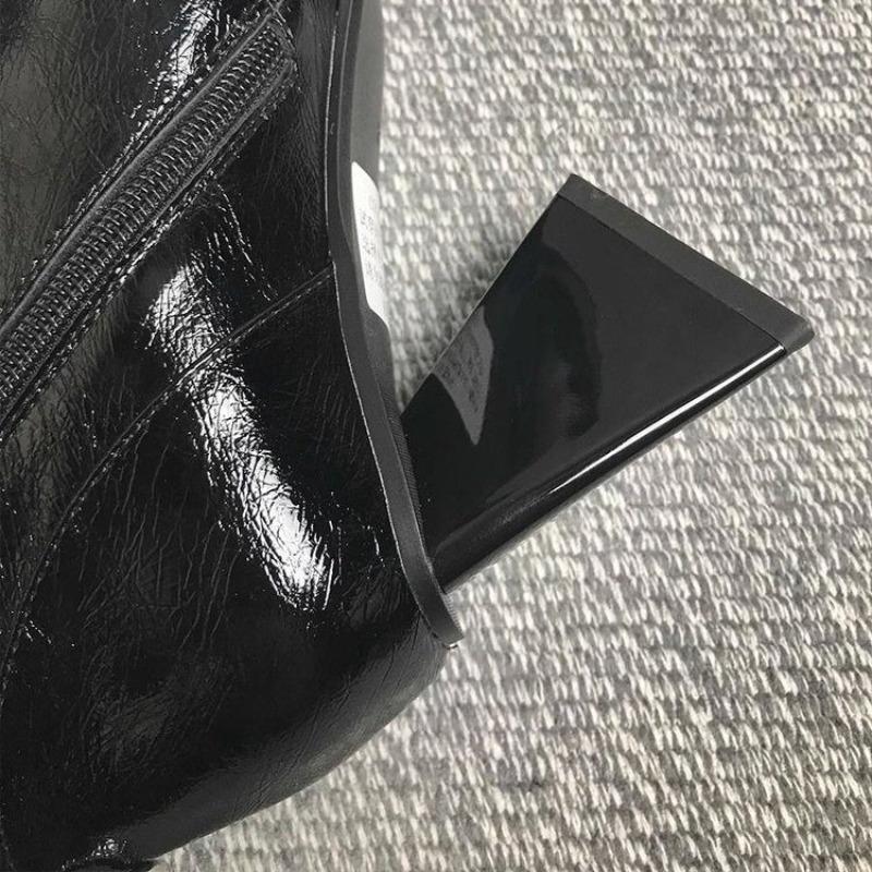 Autumn and Winter New Niche Design Square Head Thick Heel High Heel Short Boots Women's Martin Boots High Heels Trendy Boots Fashion Boots