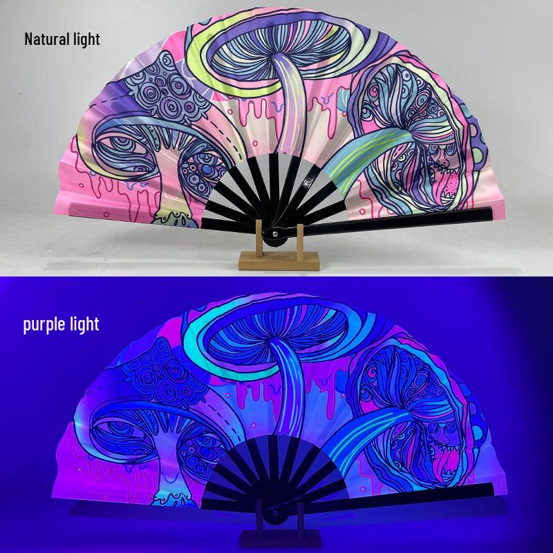 Leuchtender faltbarer Kung-Fu-Party-Fächer mit UV-fluoreszierender Leuchtkraft