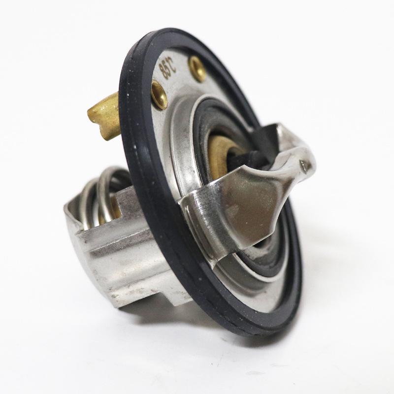 Qingling Isuzu Truck 700P 4HK1/4HF1 Thermostat Temperature Control (82/85°)