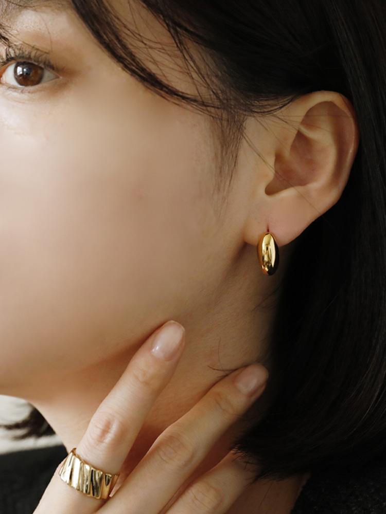 Sosoo Bell Bold Earring