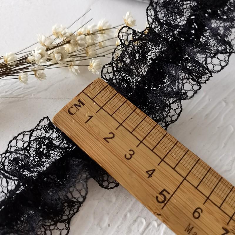 

Черная кружевная органза для самостоятельного изготовления одежды и аксессуаров - украшение горловины и подола юбки