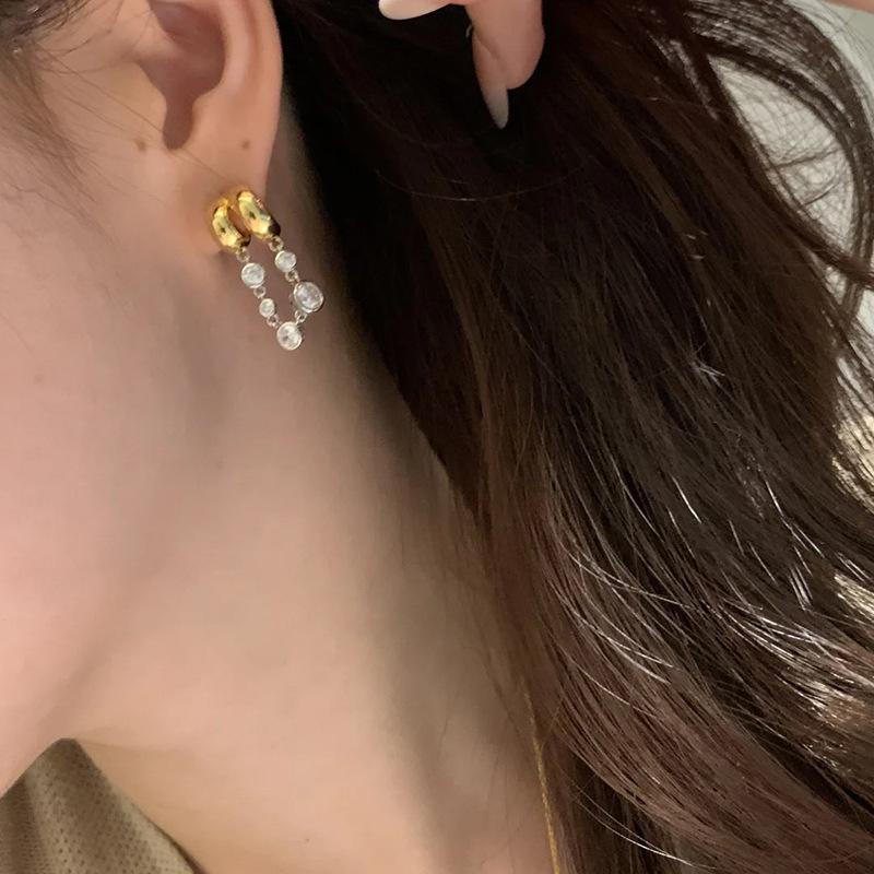 Inspiration Gloss Tassel Round Diamond Earrings for Women High Quality Trendy Light Luxury C-shaped Earings Banquet