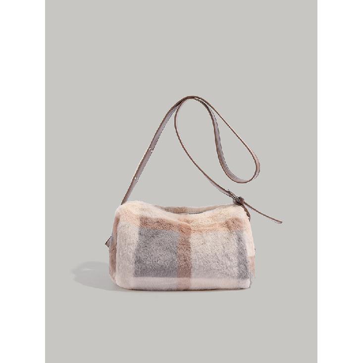 

Autumn Winter Bags for Women 2024 New Plaid Plush Bag Versatile Niche Personality Student Commuter Shoulder Crossbody Bag бежевый