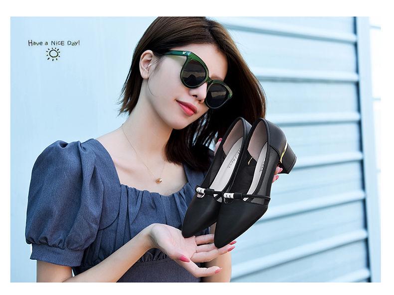 2025 New Style Women's Soft Leather Mid Heel Shoes, Chunky Heel, Pointed Toe, Shallow Mouth, Versatile Design for Spring/Autumn.