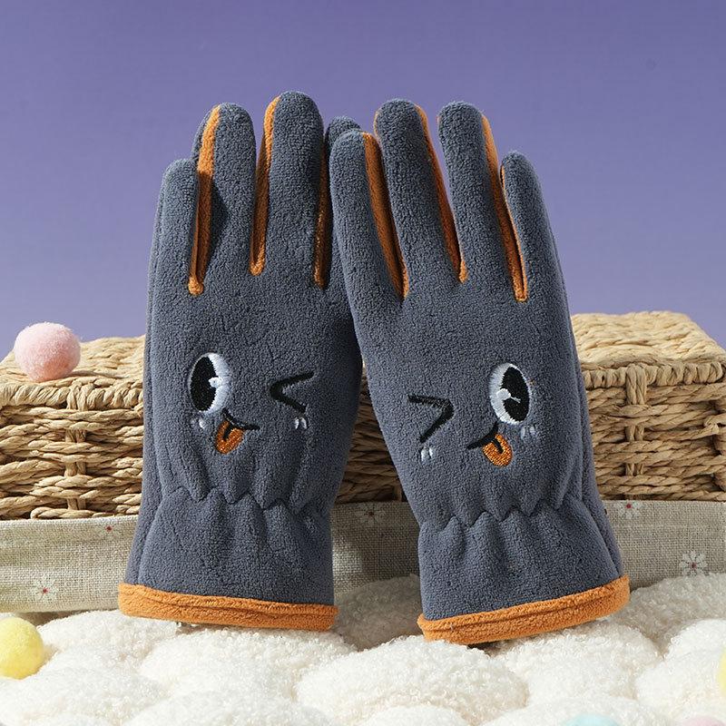 Gants pour enfants hommes et femmes ours de dessin animé brodés automne et hiver extérieur équitation patin à roulettes velours coupe-vent gants chauds
