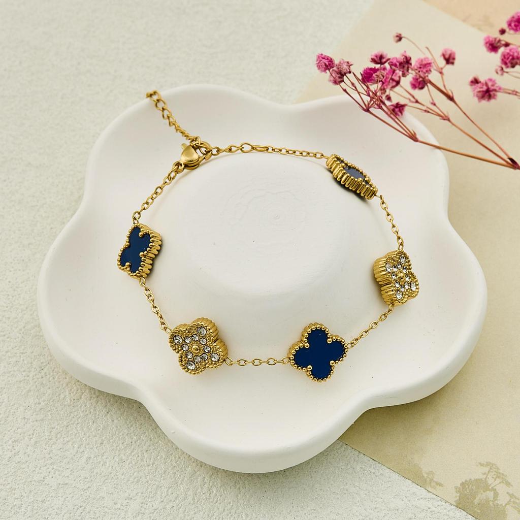 Luxuriöses Edelstahlarmband mit Diamant-Kleeblatt-Design