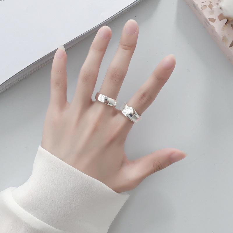 Japanese-Korean Smooth Irregular 925 Silver Vintage Open Ring for Women – Stylish Index Finger Commuter Fashion.