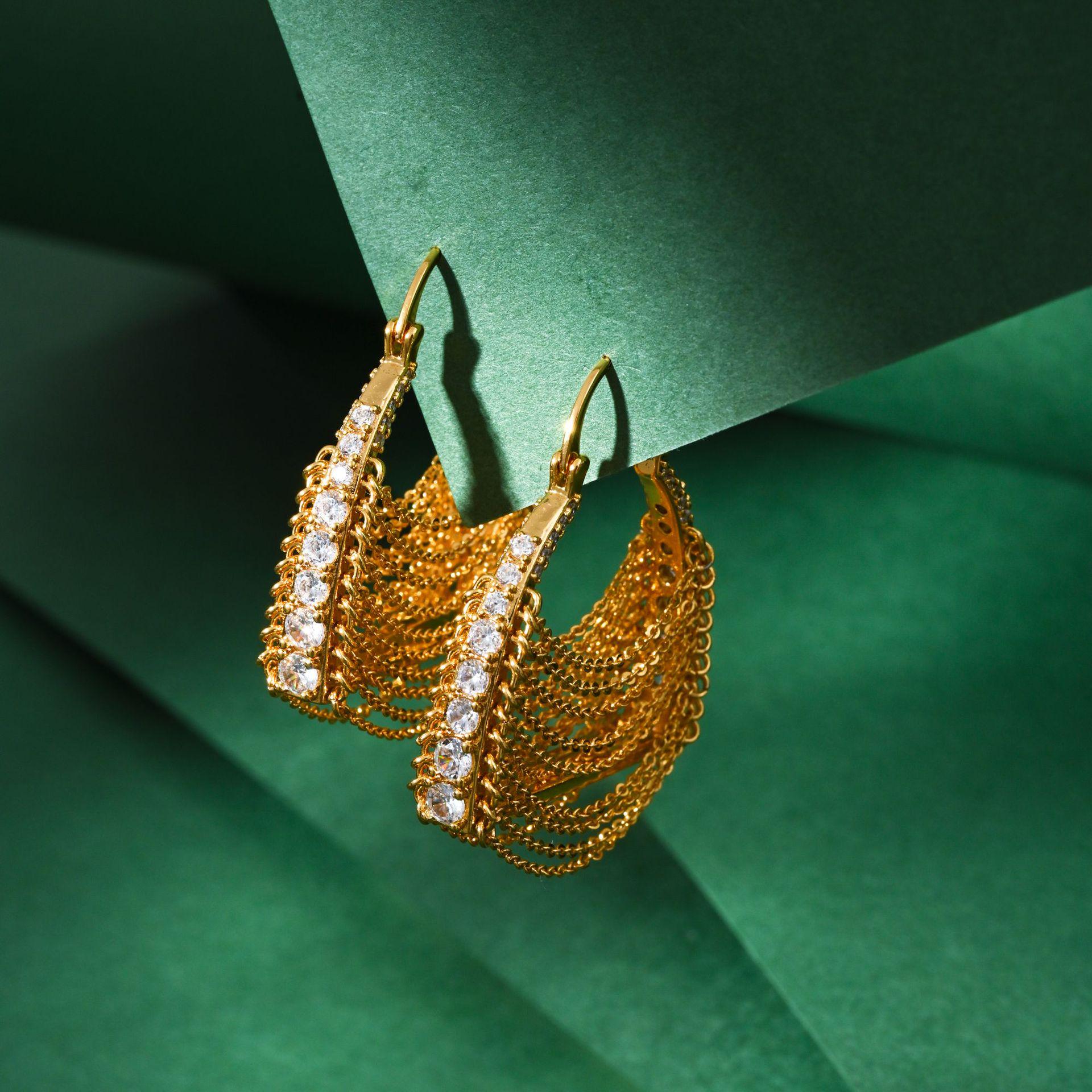Elegant Rhinestone Tassel Earrings - High-End Jewelry with Dynamic Design
