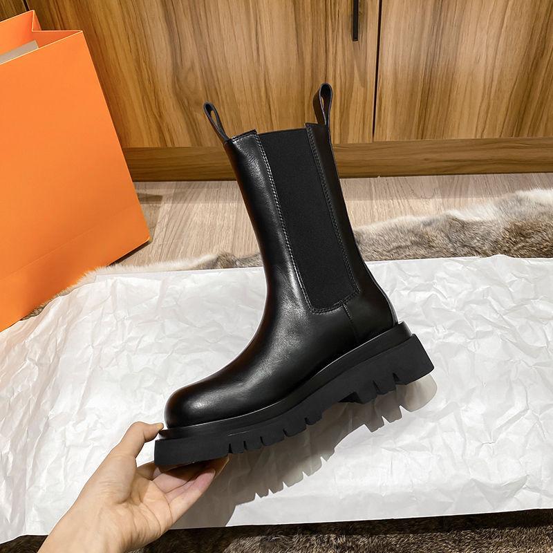 2025 New Martin Boots Women's Autumn and Winter Velvet British Medium Tube Platform Chelsea Short Boots Large Size 414243