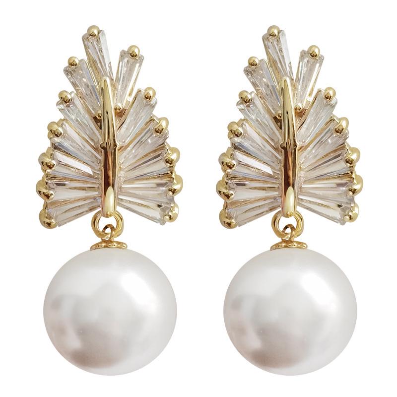Elegant Wheat Ear Stud Earrings: Faux Pearl & Zircon