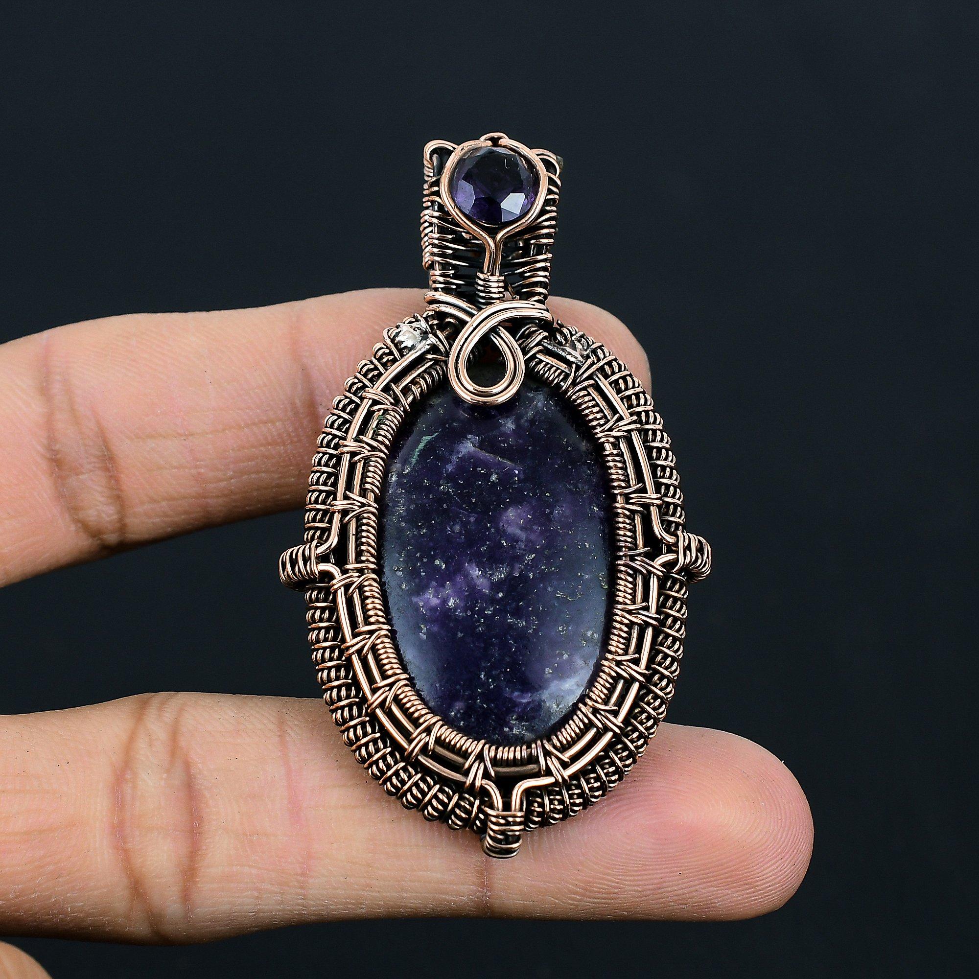 

Лепидолит и аметист, драгоценный камень, кулон ручной работы из чистой медной проволоки, ювелирное изделие для женщин 2.56 Inches синий