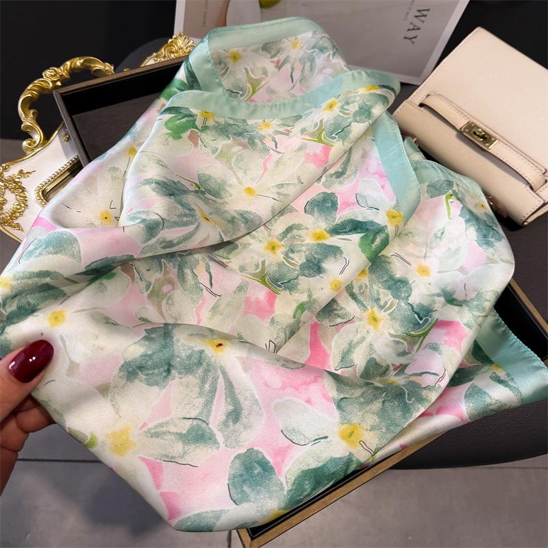 Luxury New Design Satin Print Scarf Women Scarves Bandana Hijab Neckerchief Shawl Kerchief Hair Band Foulard Lady