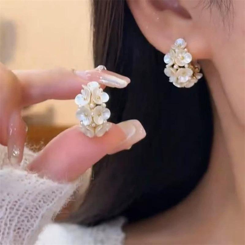 Elegant Temperament Shell Flower Earrings Korean Imitation Pearl Flower Circle Earrings For Women Sweet Unique Jewelry Gifts