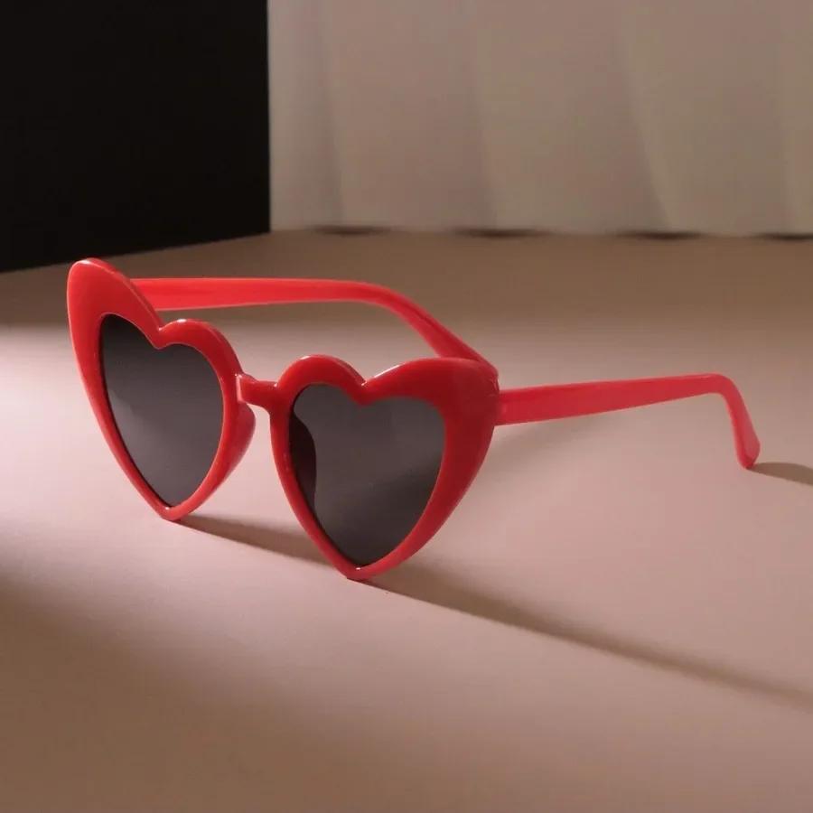 

Classic Cat Eye Sunglasses Women Men Retro Fashion Brand Designer Glasses Stylish Casual Female Male