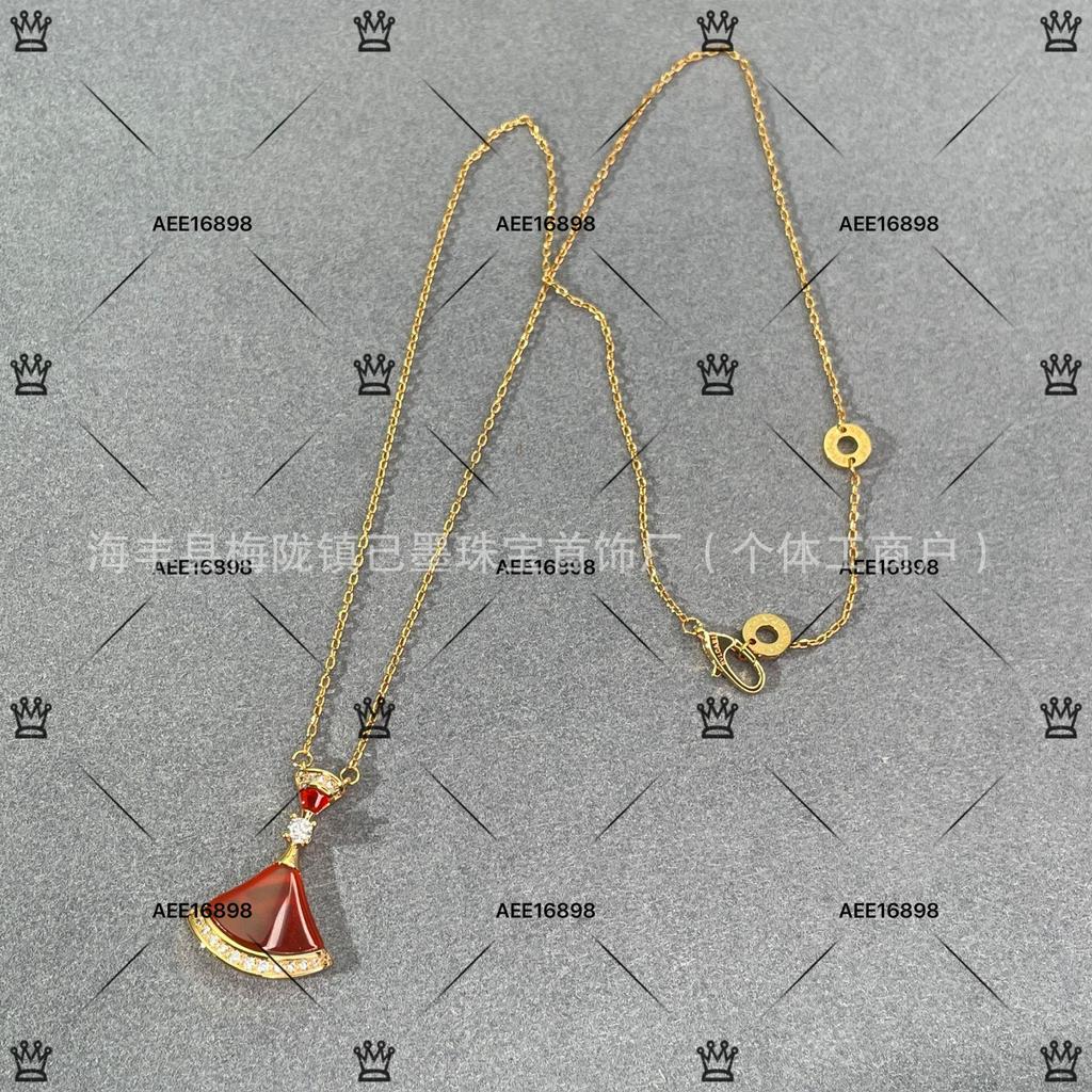 V Gold High Fan-shaped Clavicle Necklace: 18k Rose Gold with Red Agate, Diamond Accents, and White Shell on 925 Silver for Women