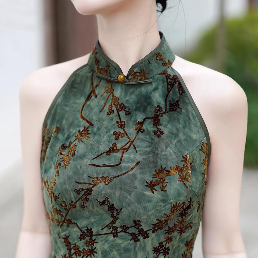 1011 Summer and Autumn New Chinese Neck Cheongsam Skinny Medium and Long Dress Wedding Banquet Slim Women's Clothing Performance Generation