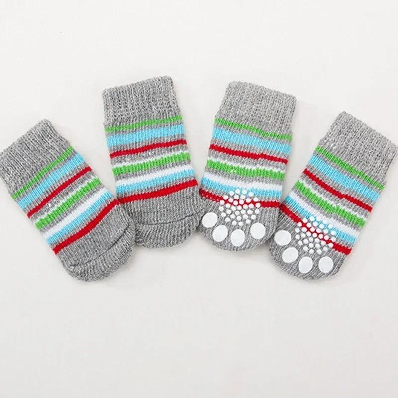 4pcs/set Dog Socks Cute Pattern Foot Covers Winter Warm Anti Slip Shoes Puppy Paw Protector Christmas Gift Pet Accessories