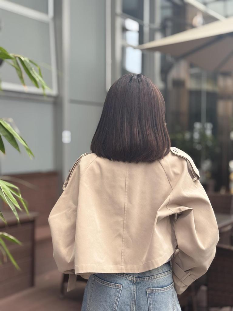 Petite Women's Retro Korean Barn-Style Loose Trench Coat, Autumn 2025 Collection, Single-Breasted with Unique Collar Design