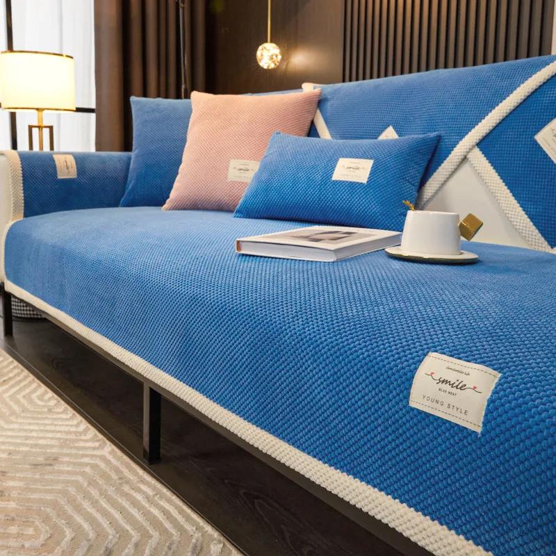 

Современный вельветовый чехол для дивана, нескользящий чехол с вышитой этикеткой, осенне-зимний утолщенный чехол для дивана, однотонный тканый коврик для дивана 70x70