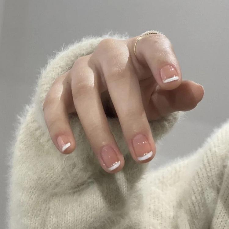 

Pink French White Edge False Nail Patches - Short Flat Head Removable Nail Art