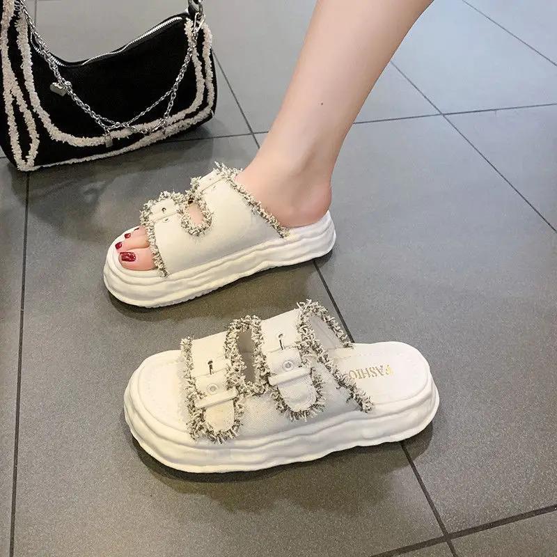 Fashion Cute Ladies Slippers And Sandals Comfortable Elegant Summer New 2024 With Promotion Hot Designer Fashion Platform Slipper Female