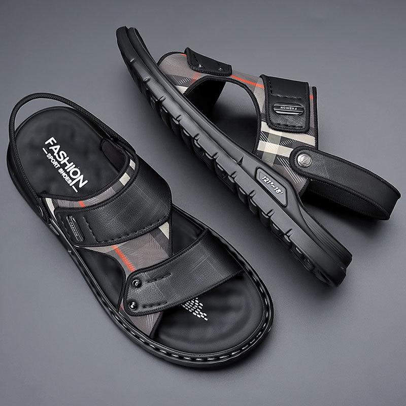 Men's sandals leather summer cowhide beach shoes 2025 new car wear non-slip dual-purpose dad men's sandals