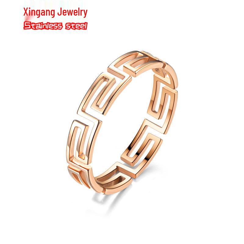 Minimalist Titanium Great Wall Pattern Women's Ring - Non-Fading, Luxury Stainless Steel Band