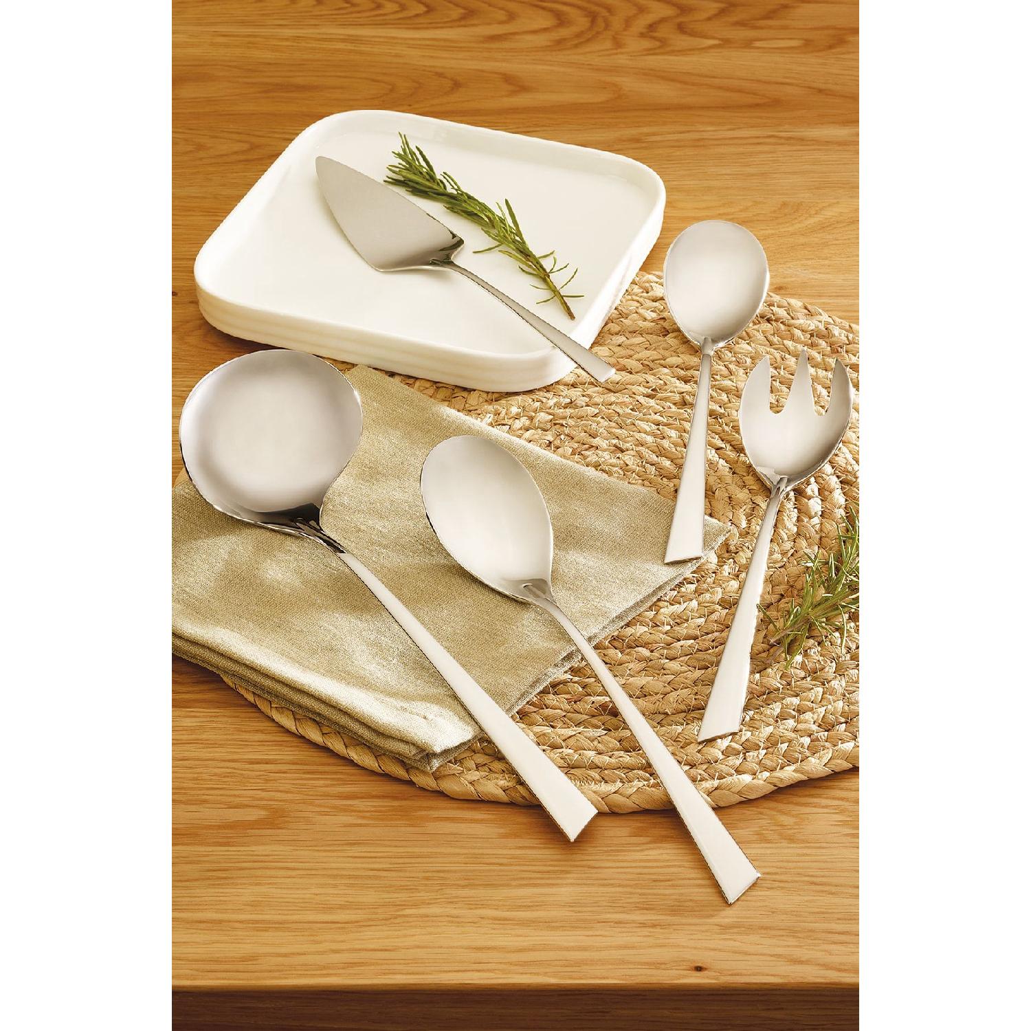 

Mirage 5 Piece Service Set екрю