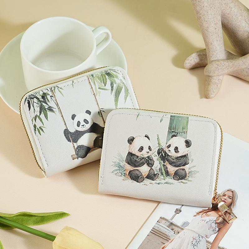Trendy Panda Minimalist Wallet: Cute Design, Multi-Card Slots, Coin Pocket, Handheld Card Holder.