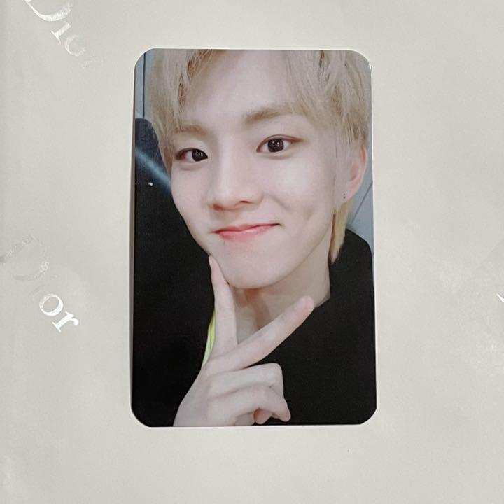 

[USED] THE BOYZ Cue Binder Trading Cards