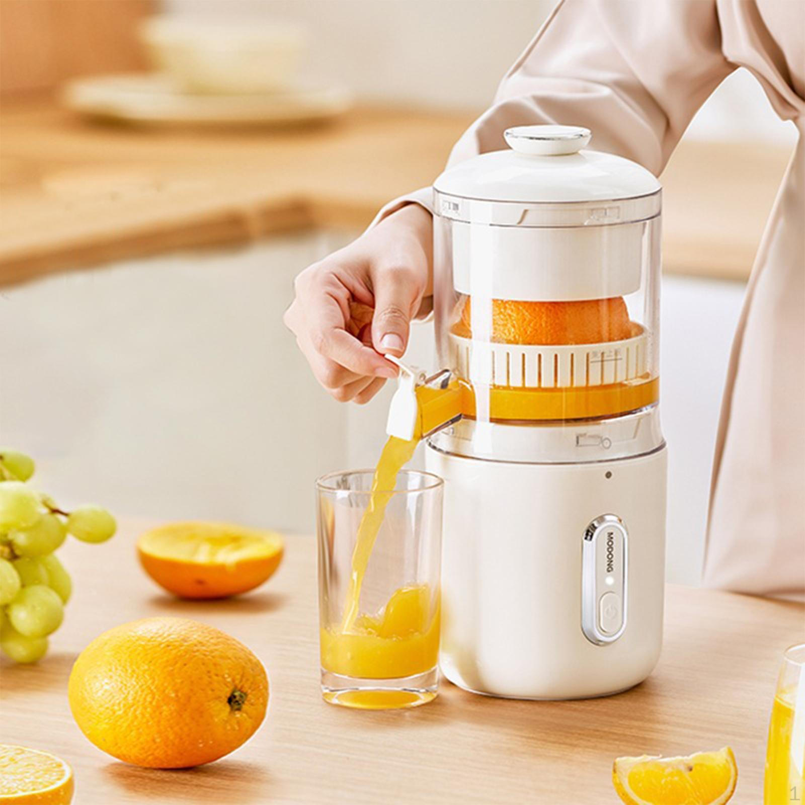 Compact Citrus Squeezer: Efficient and Easy-to-Use Lemon Orange Juicer