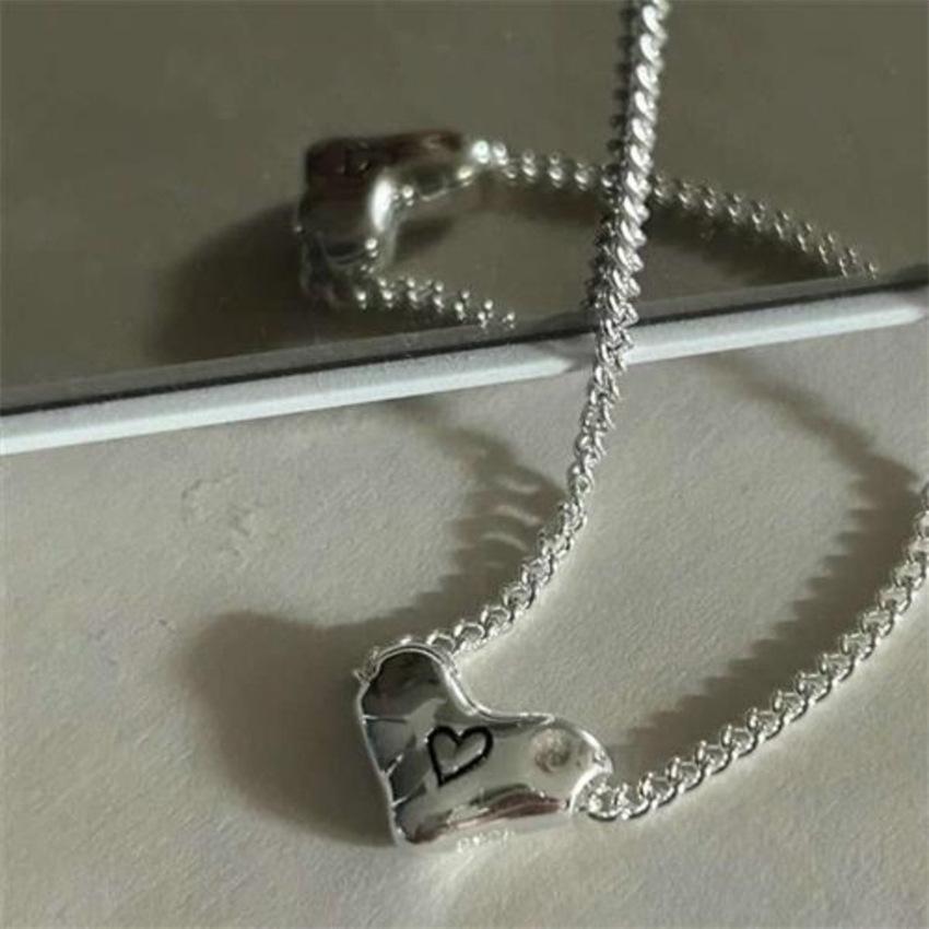 Graffiti Love Necklace 925 Sterling Silver ins Sweet Cool Wind Heavy Industries Irregular Lava Heart Collarbone Chain
