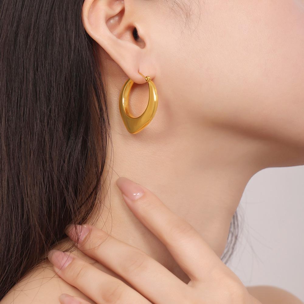 European-American Style Geometric Gold-Plated Titanium Steel U-Shaped Earrings for Women