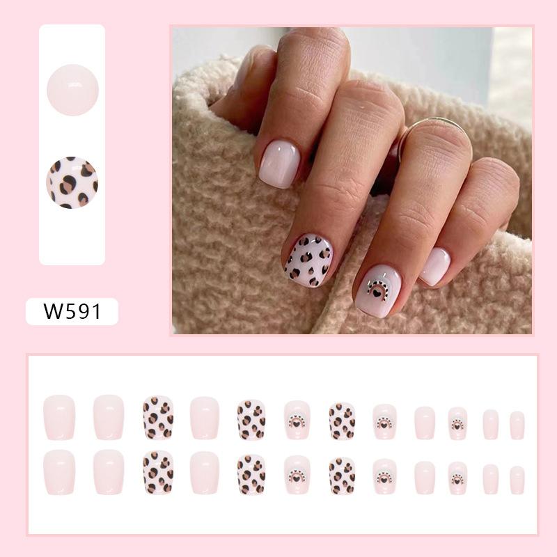 Summer Colorful Fresh And Cute Flowers European And American Fake Nails Solid Color Matte Nail Art Pieces Fashion Wear Nail
