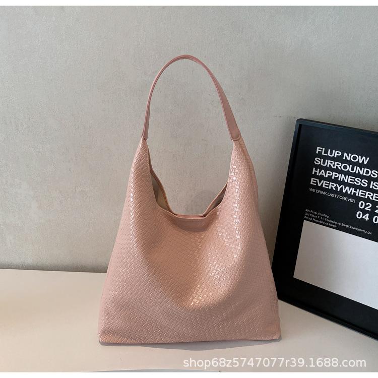 Casual Retro Large-capacity Bag Women's 2025 New Popular Tote Bag Woven Versatile Foreign Style Shoulder Bag Women's Bag