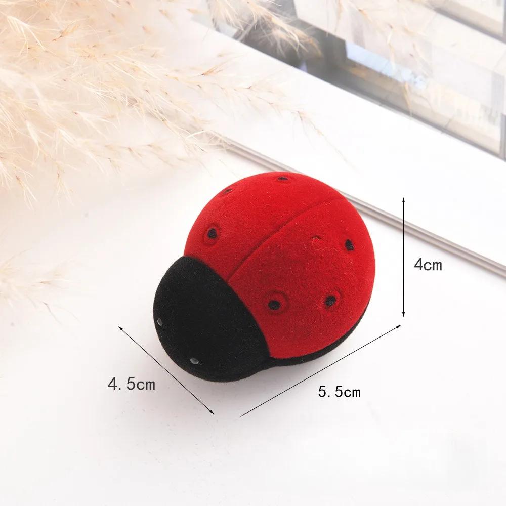Cute Beetle-Shaped Flocking Box, Proposal Ring Box + Jewelry Storage Box Two-In-One, High-Grade Flannel Non-Slip Portable Design
