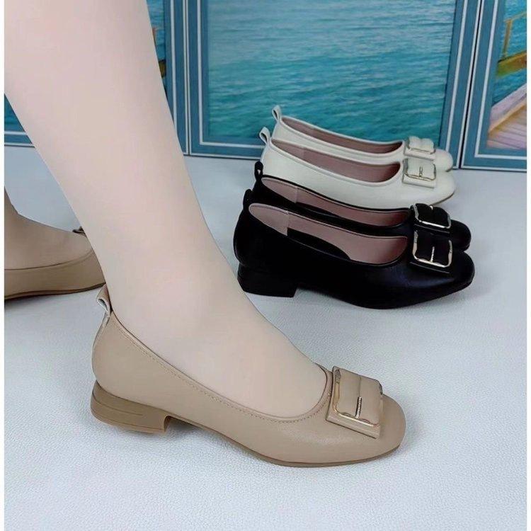 Soft-soled Doudou shoes women's versatile 2025 new soft leather comfortable leather shoes one-pedal mother shoes shallow commuter shoes