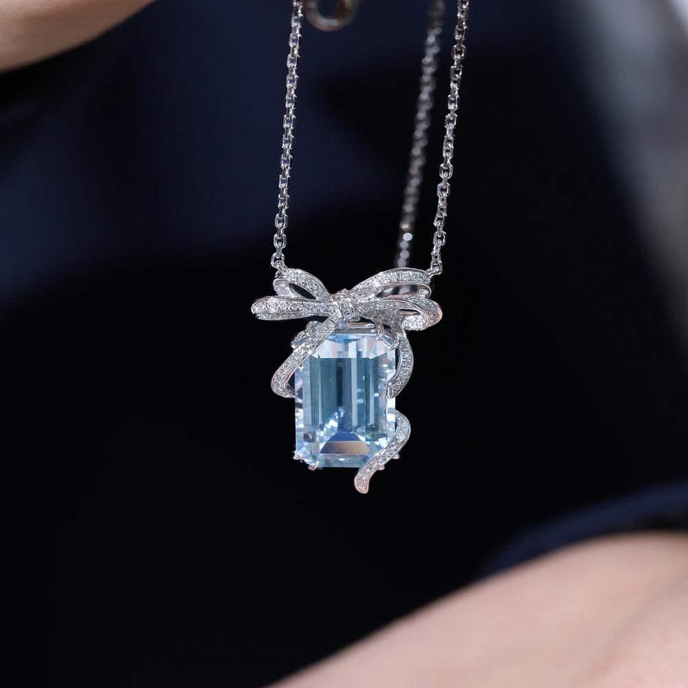 Elegant Aquamarine Necklace for Women Blue Bow Pendant Minimalist Design Light Luxury Trendy Collarbone Chain